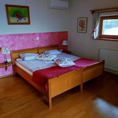 Relax Guest House Marjanca Rogaška Slatina Esterno foto